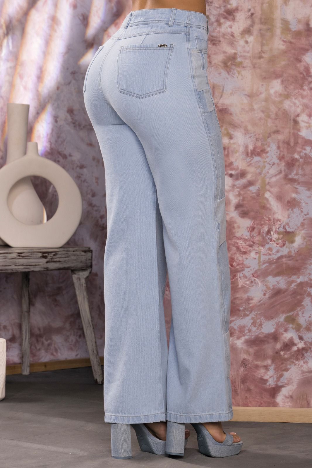 JEAN BOTA ANCHA CUADROS