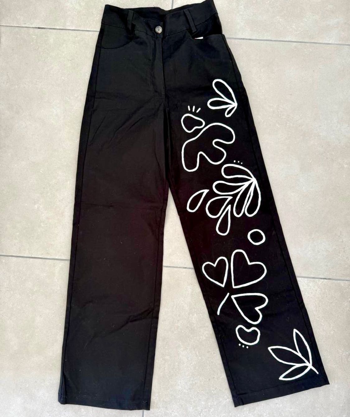 JEAN PINTADO HOJAS Y CORAZONES