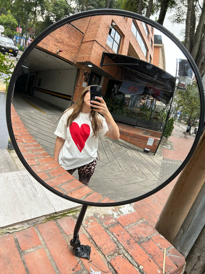 camiseta corazón grande