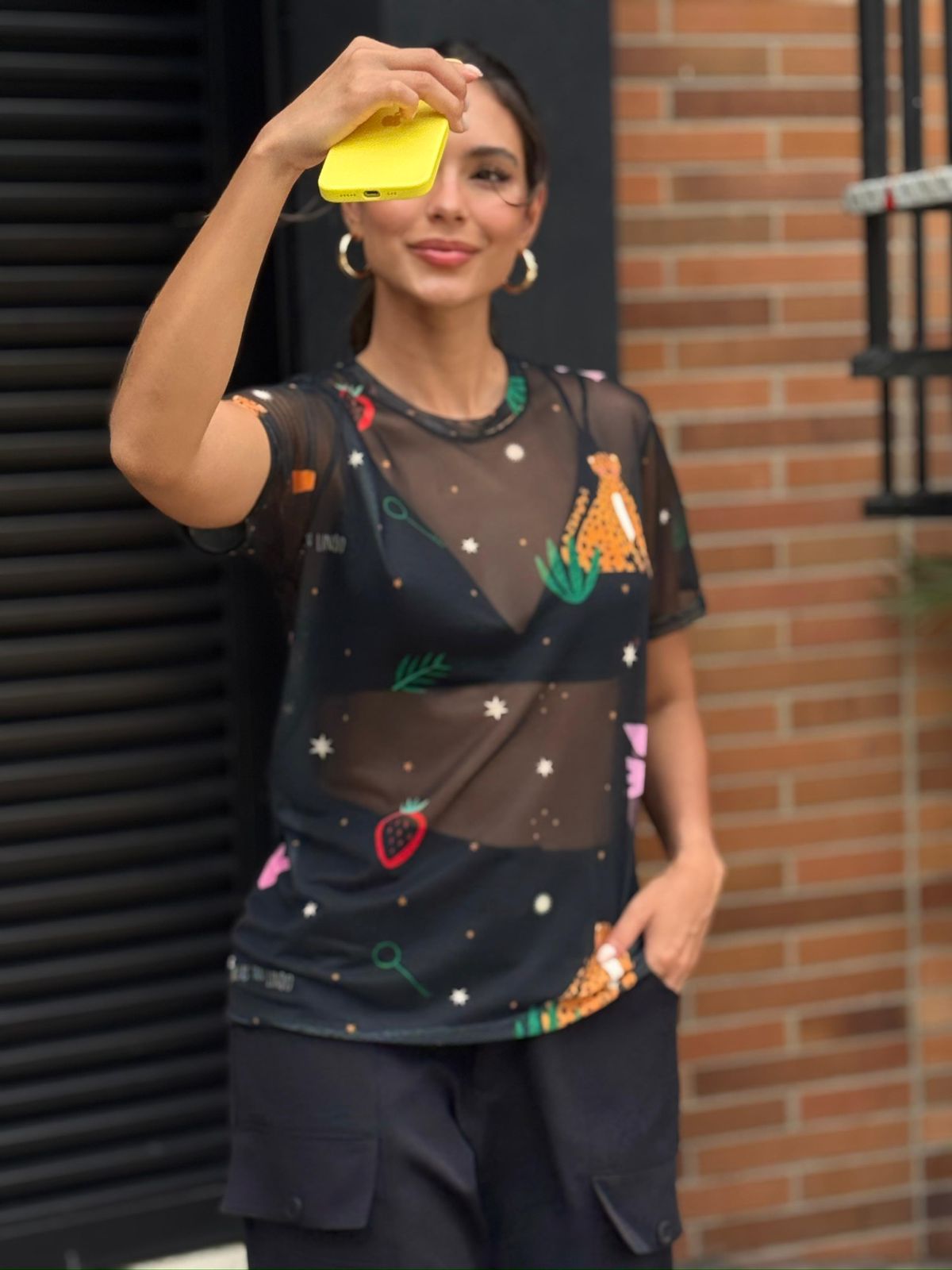 CAMISETA MALLA NEGRA