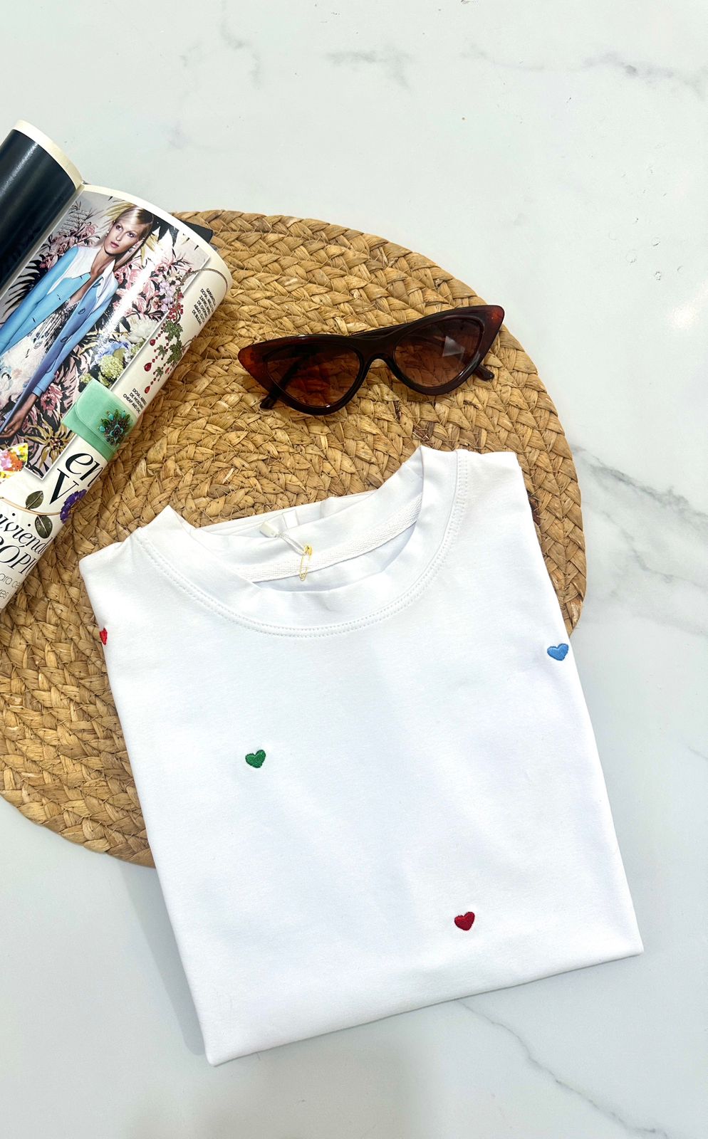 CAMISETA CORAZONES COLORES